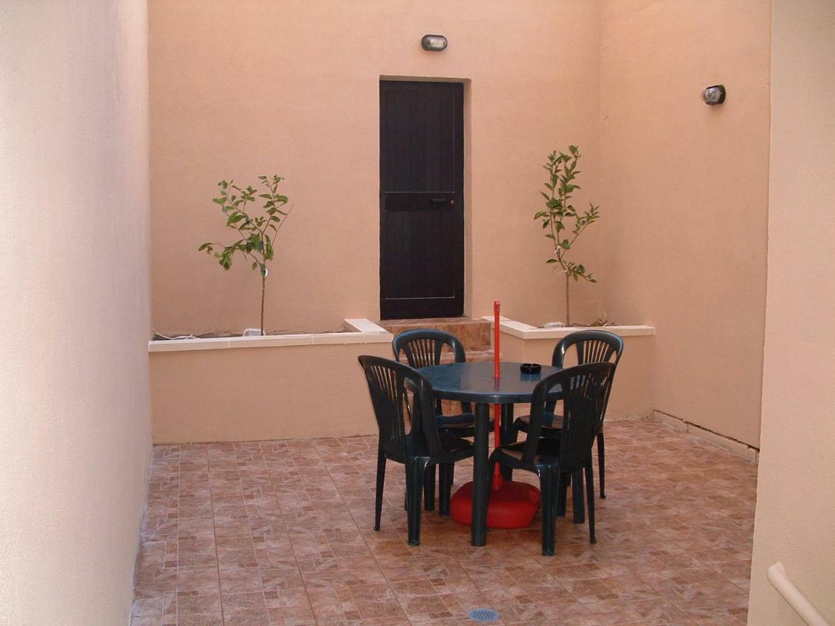 Triton Apartment San Pawl il-Baħar Kültér fotó